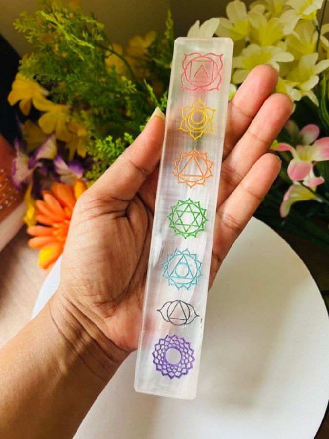 Piastra di ricarica 7 Chakra in Selenite