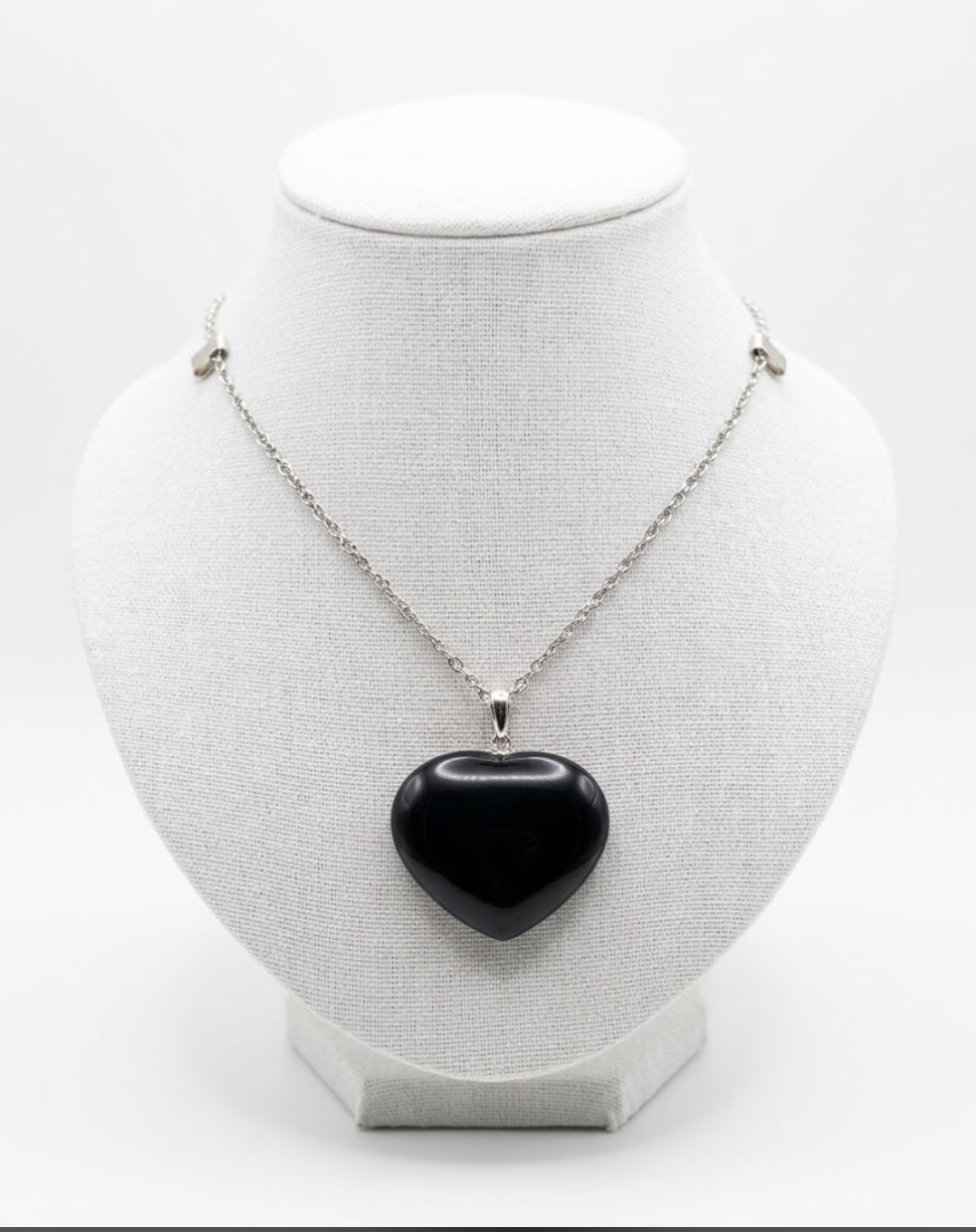 Collana con Pendente a Cuore in Ossidiana Nera e Catena in Acciaio Inox (60 cm)