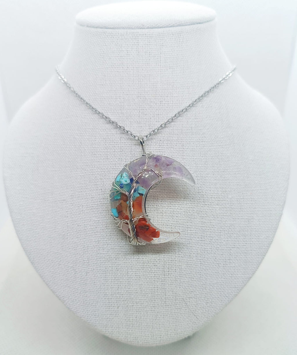 Collana con luna in orgonite